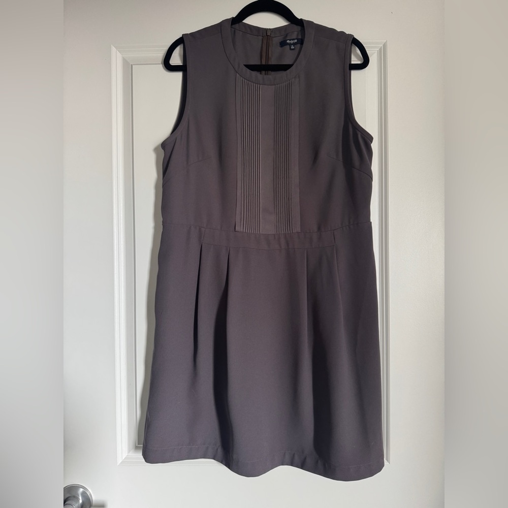 MADEWELL Pintuck Bib Front Gray Dress with POCKETS! Size 14, Like New, No Flaws!